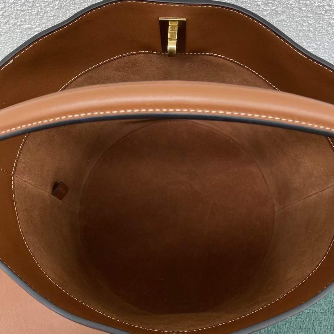 [TOP] CELINE Bucket 16 Bag - Brown