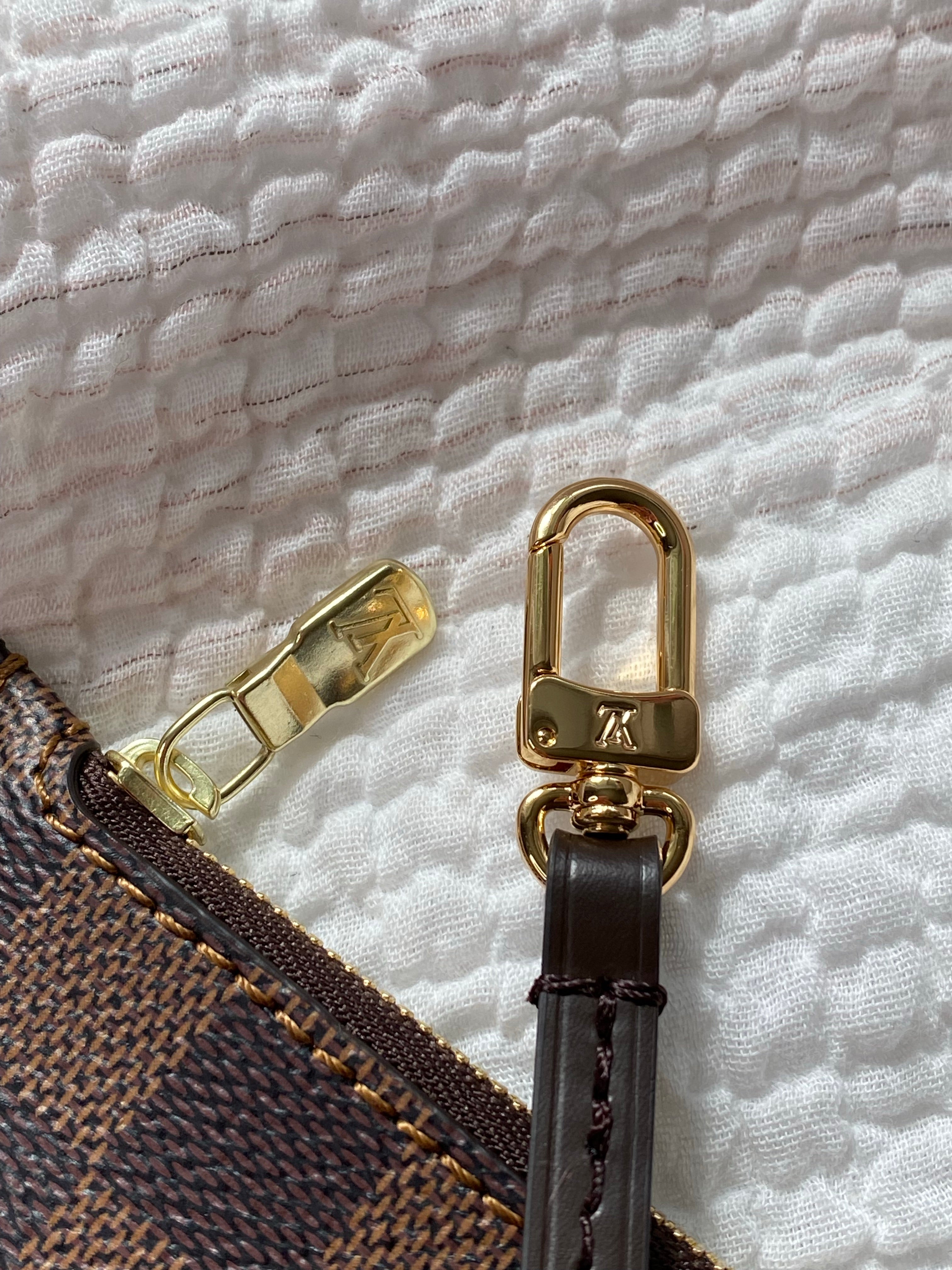 [TOP] Louis Vuitton LV £V Neverful MM Damier Ebene - Red Interior