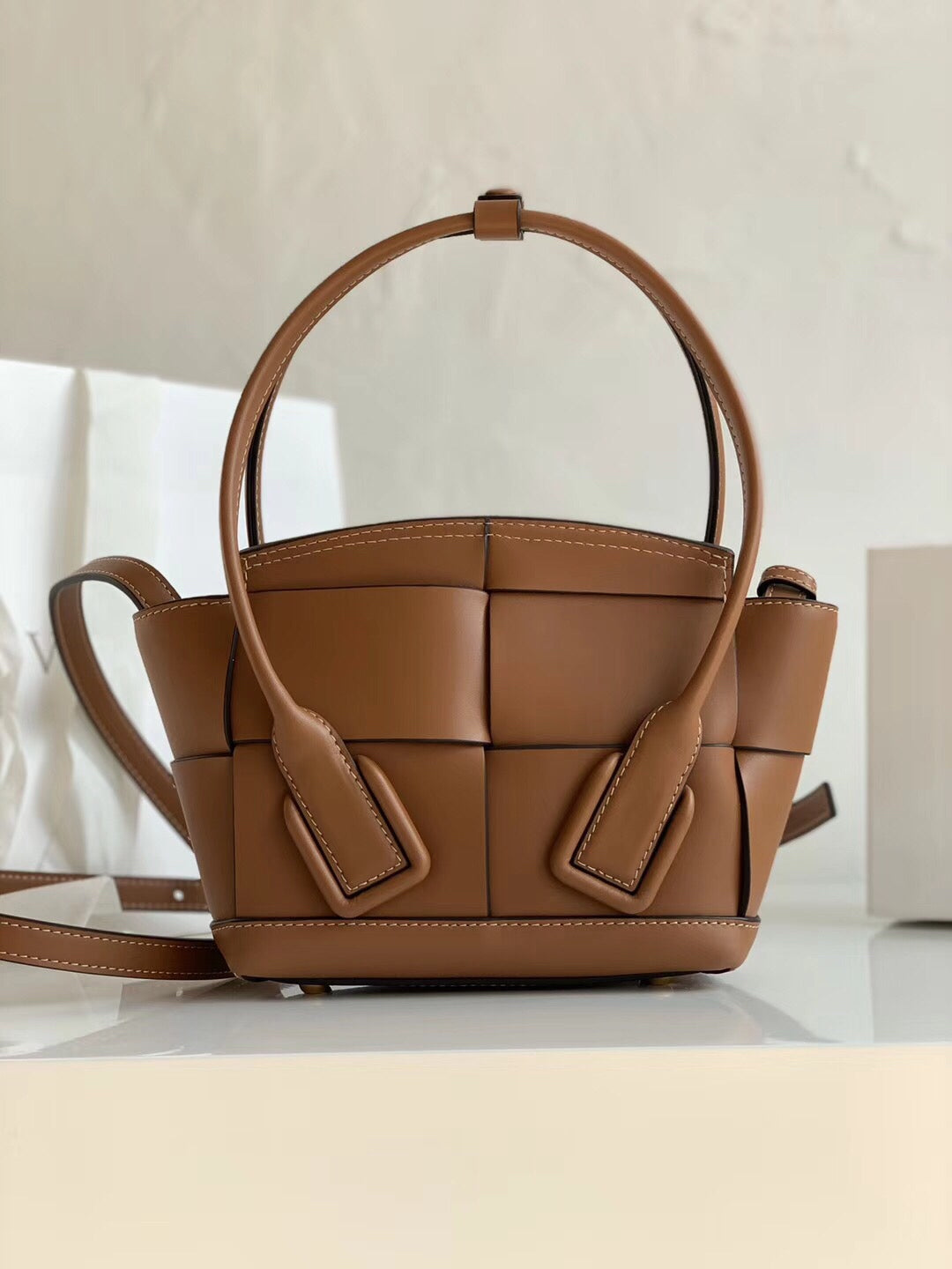 [TOP] Bottega Veneta BV Mini Arco 29 Leather Bag - Brown