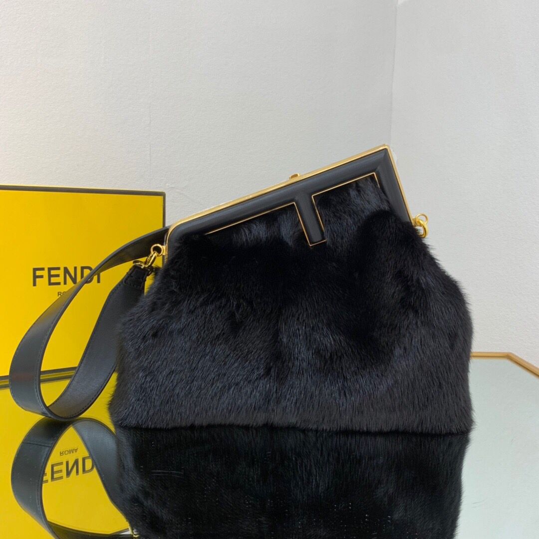 [TOP] FENDI FENDI First Medium Mink Bag - Black