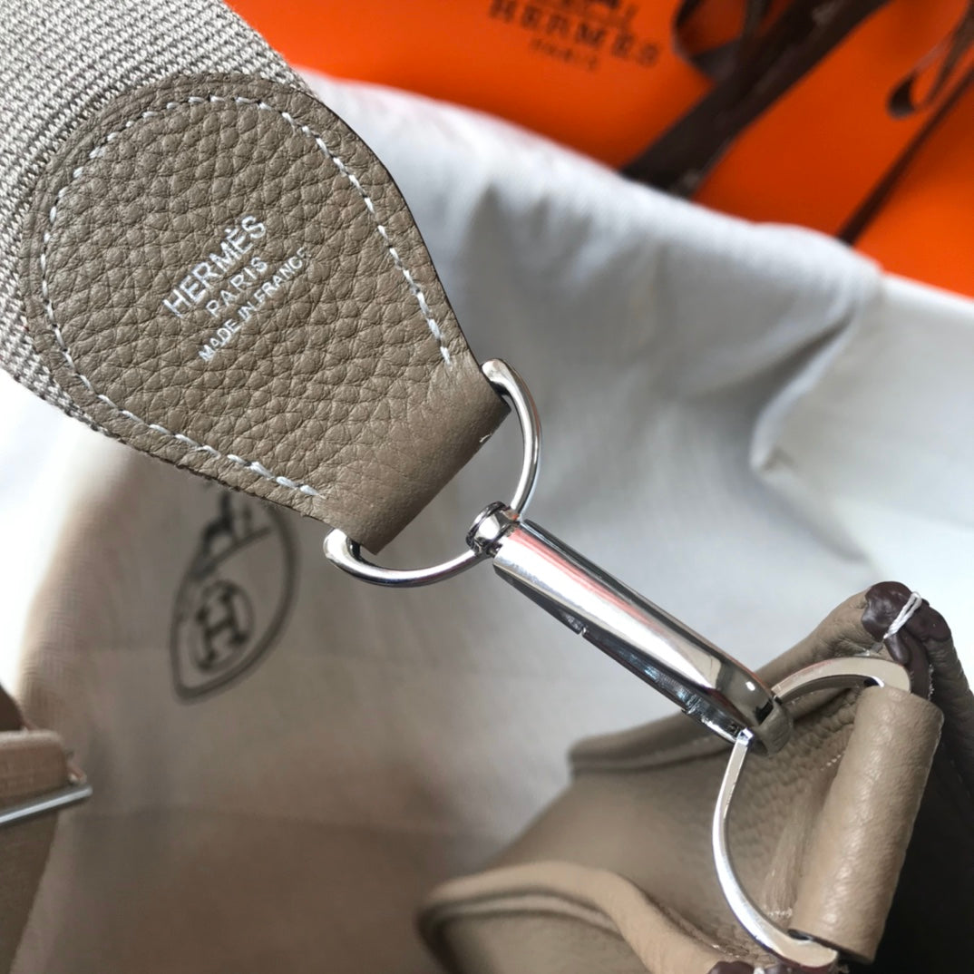 [TOP] HERMES Evelyne Togo Leather 28cm - Etoupe