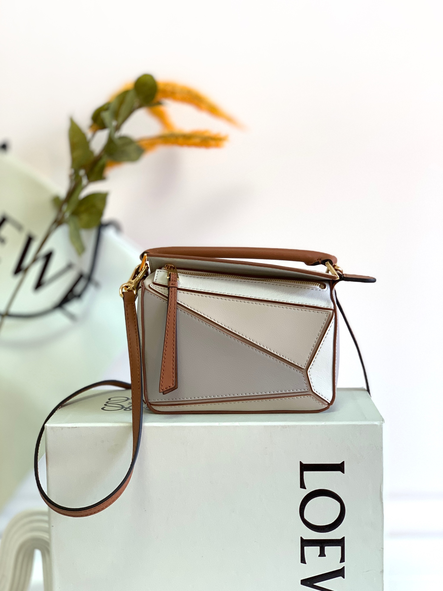 [TOP] LOEWE Puzzle Bag 18*12.5*8cm - White