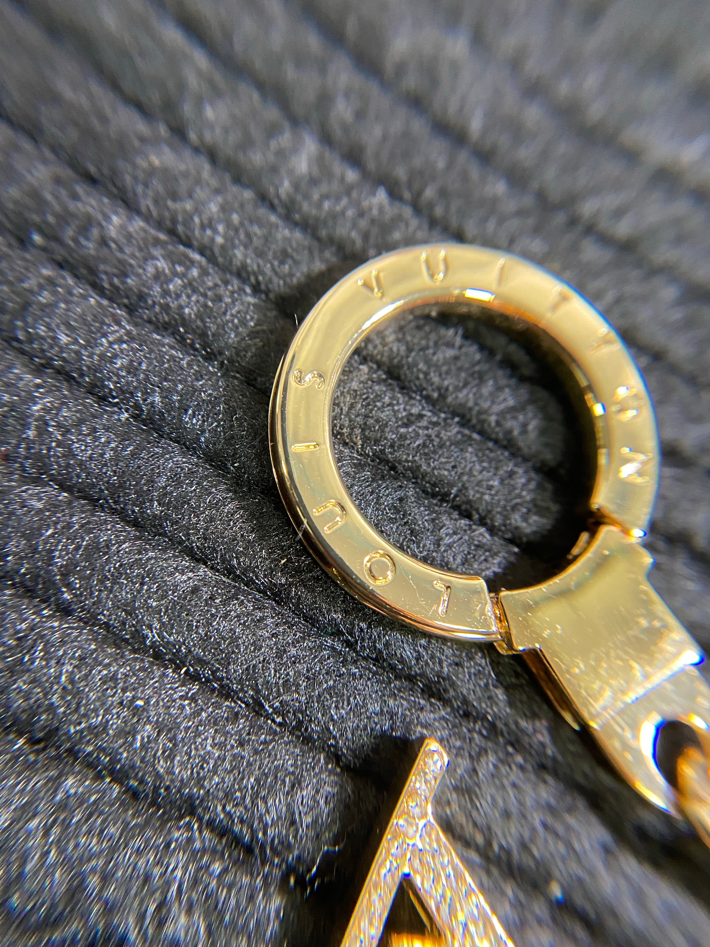 [TOP] Louis Vuitton LV Cruise Flower Finesse Chain Bag Charm