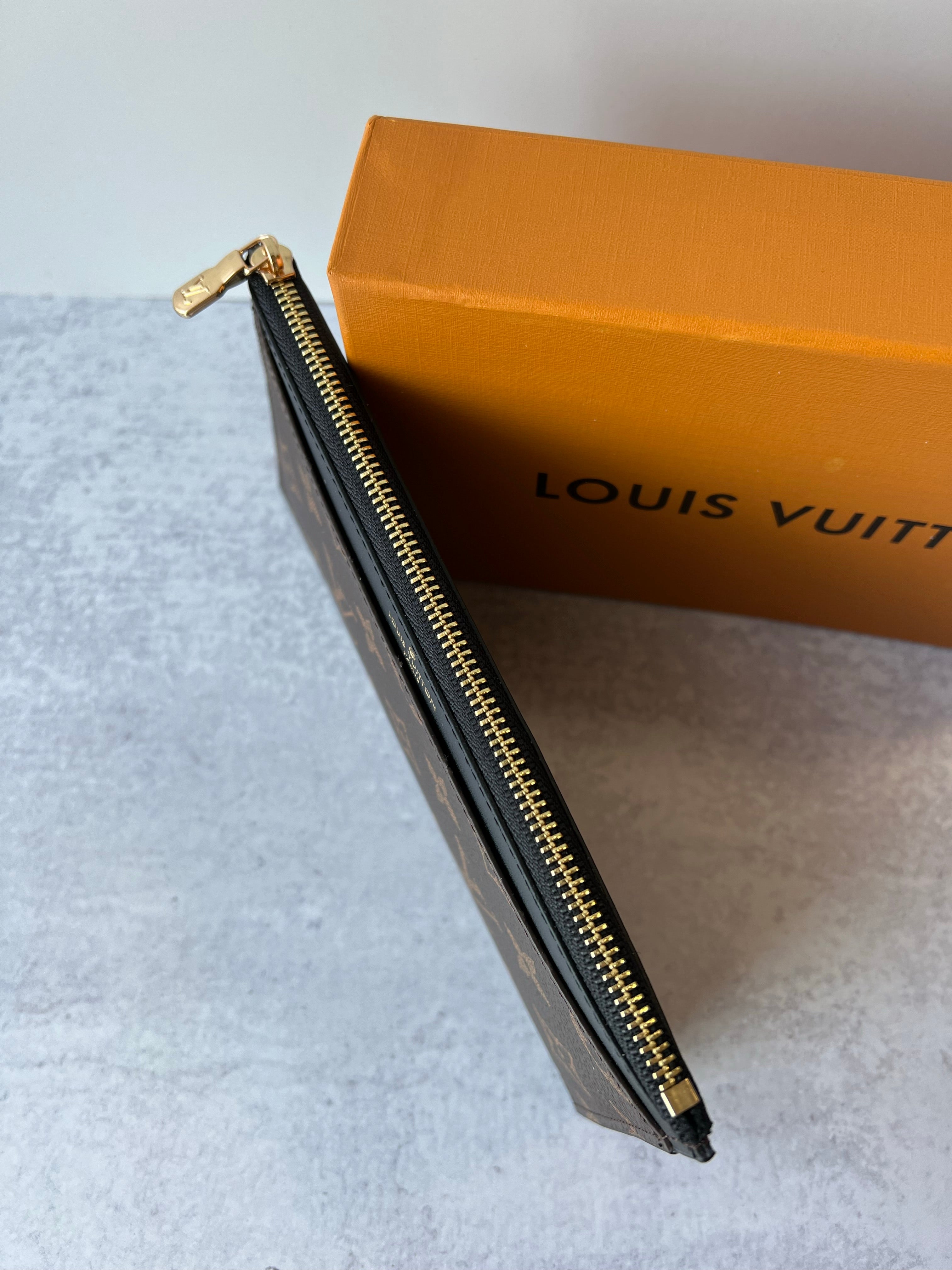 [TOP] Louis Vuitton LV LV Slim Purse Monogram - Black