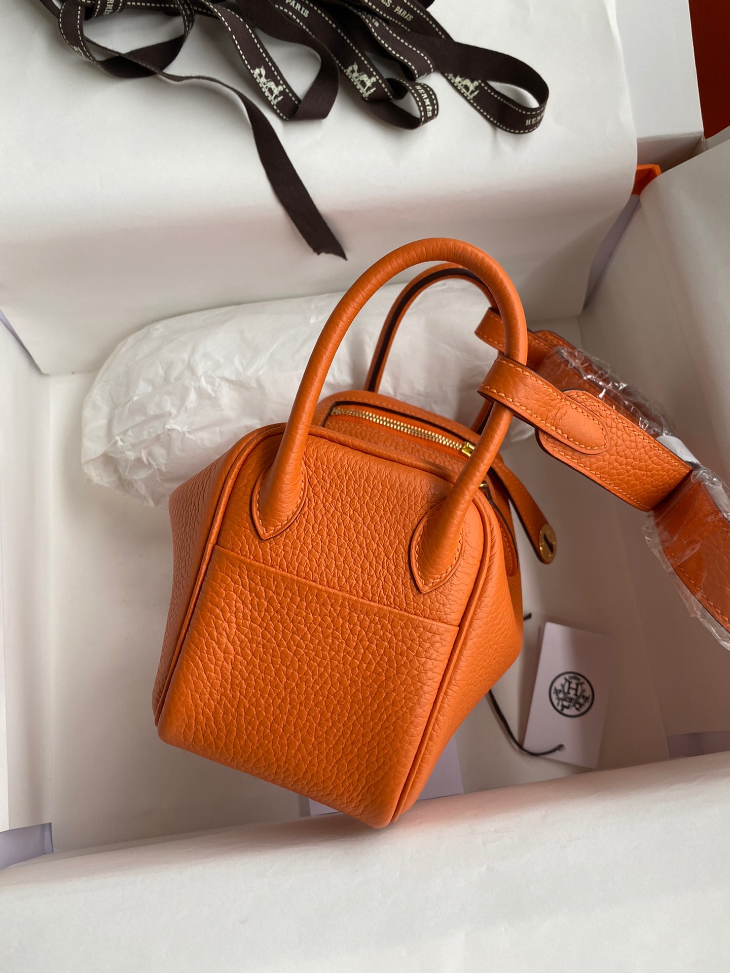 [TOP] HERMES Lindy Taurillon Clemence Leather 19cm - Orange GHW