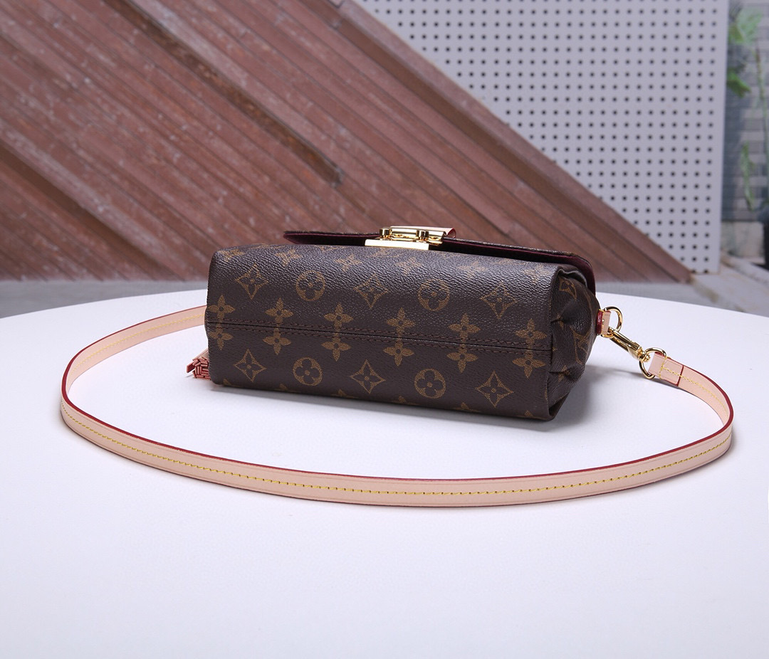 [TOP] Louis Vuitton LV £V Croisette Bag Monogram 25x17x9.5cm