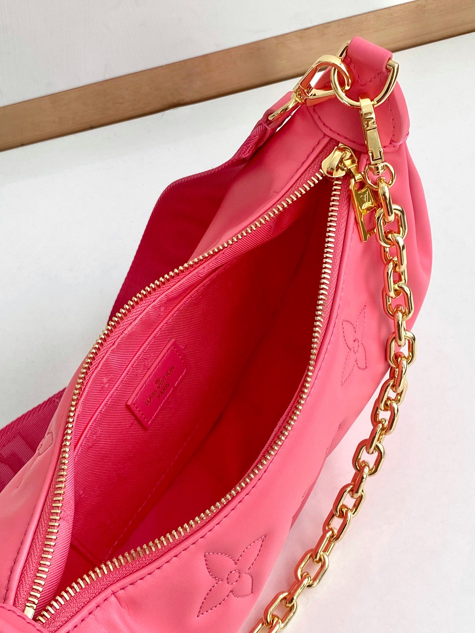 [TOP] Louis Vuitton LV Over The Moon Bag 27*16*7cm - Pink