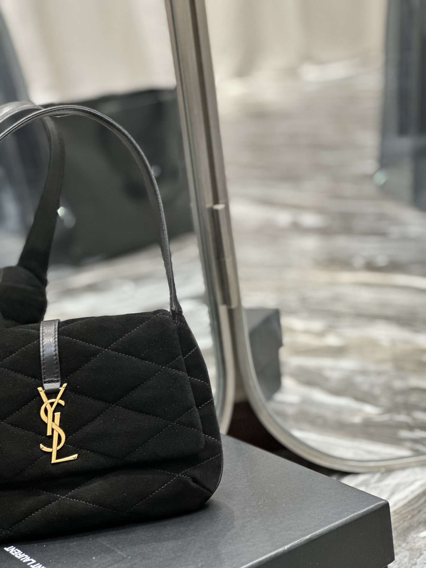 [TOP] Yves Saint Laurent YSL Le 57 Small Frosted Shoulder Bag - Black