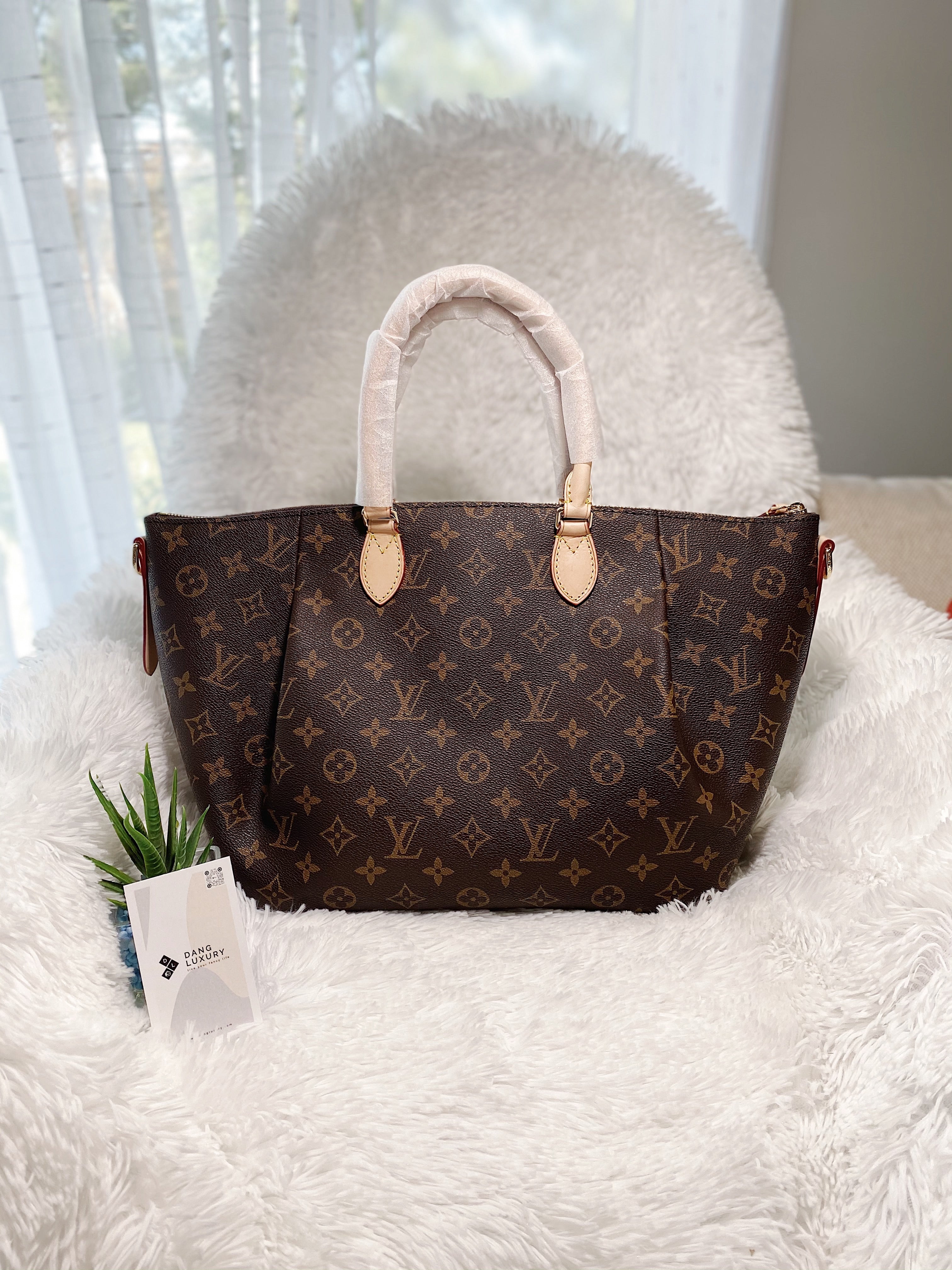 [TOP] Louis Vuitton LV  Monogram Canvas Turenne MM 29×16 ×31 cm