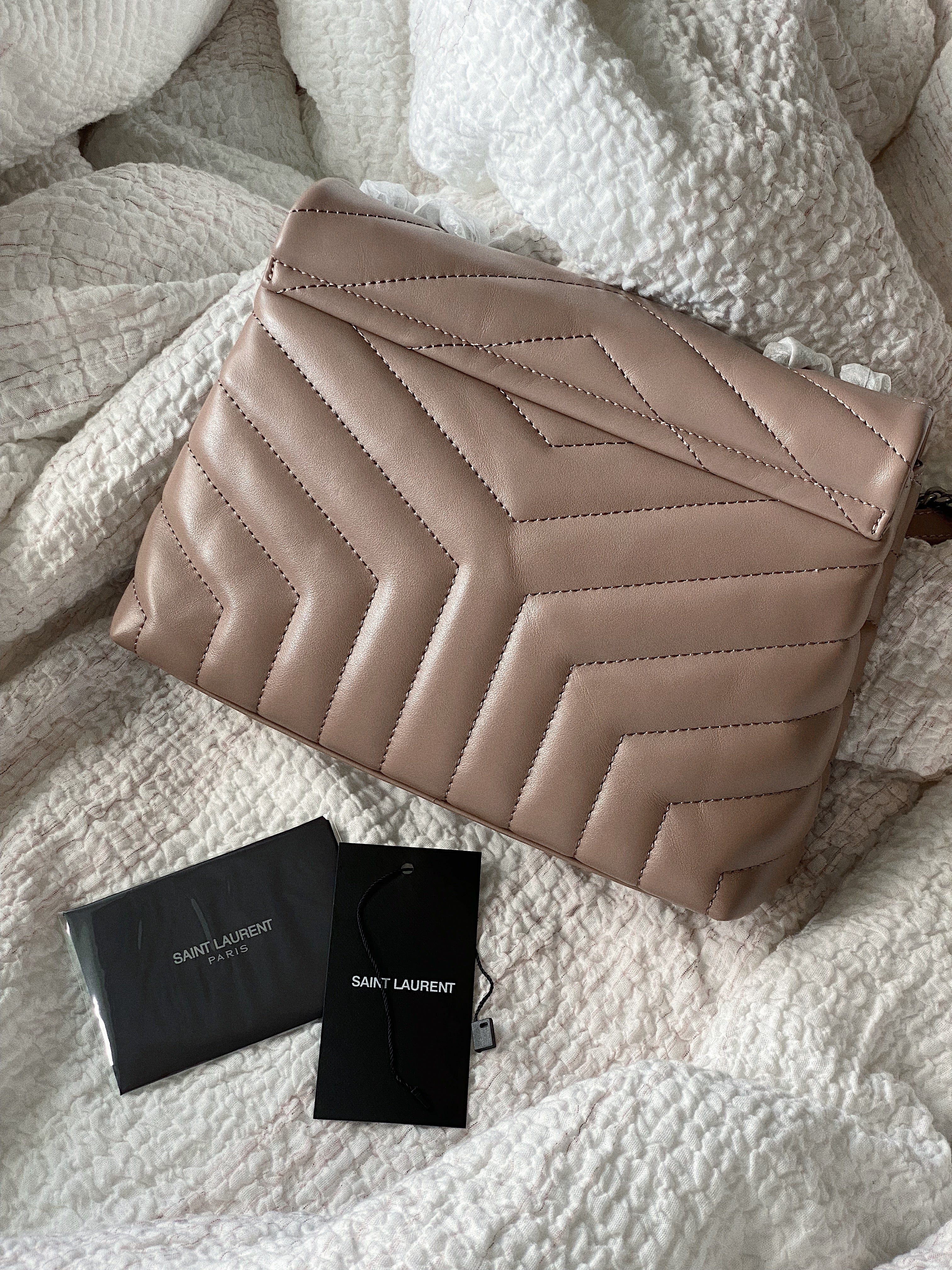 [TOP] Yves Saint Laurent YSL Loulou Quilted Shoulder Bag Small 20cm - Taupe
