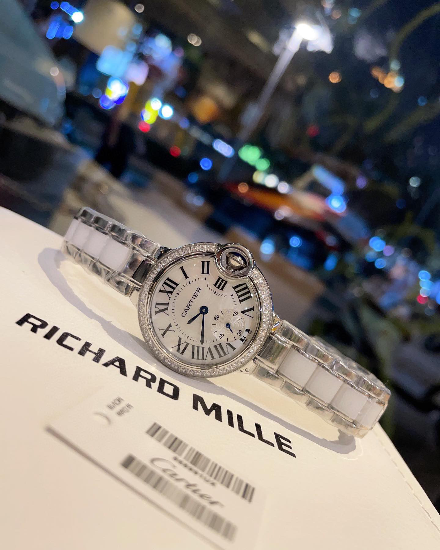 [TOP] Cartier BALLON BLEU DE CARTIER WATCH ceramic 33 mm - Diamonds/Gold