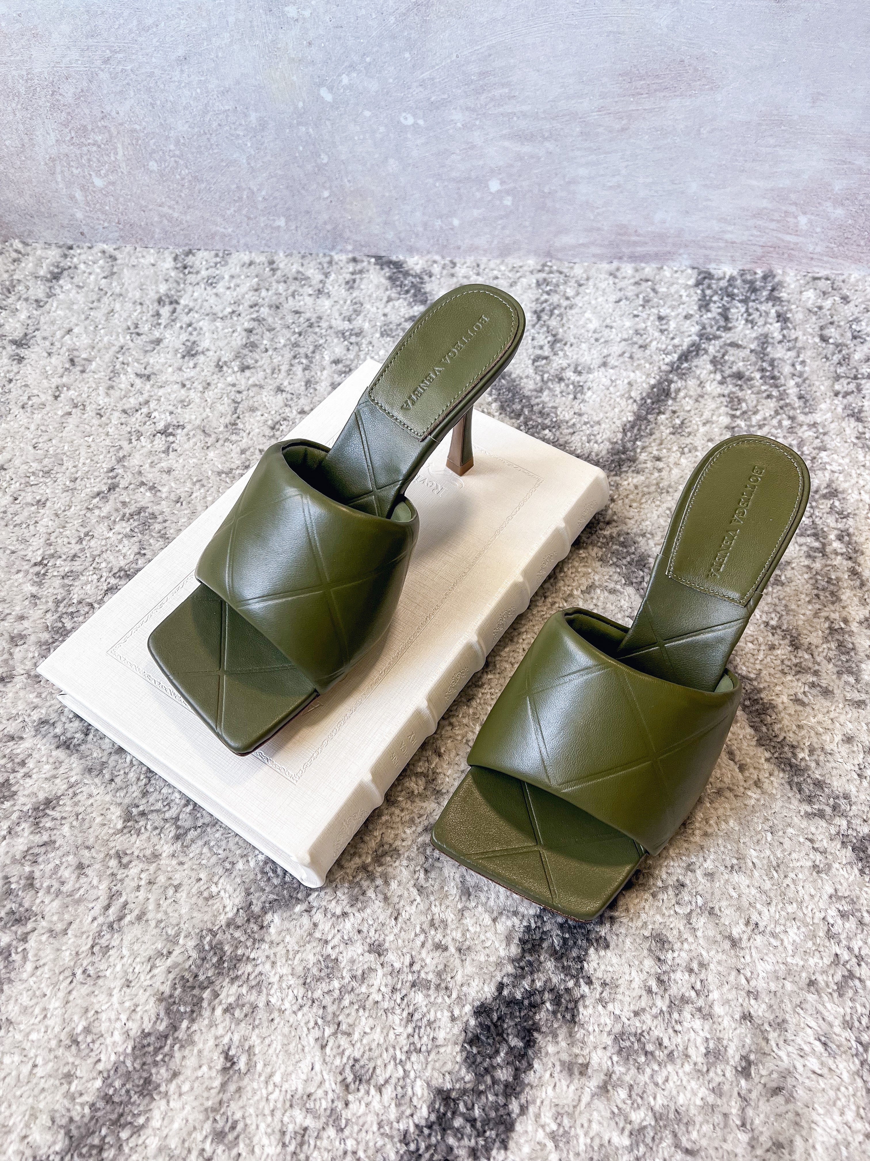 [TOP] Bottega Veneta BV BV Quilted Leather Lido Heeled Mule - Dark Green