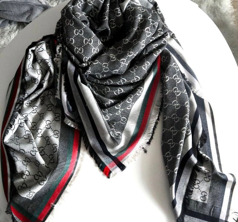 [TOP] GUCCI Fall-Winter Scarf - Grey
