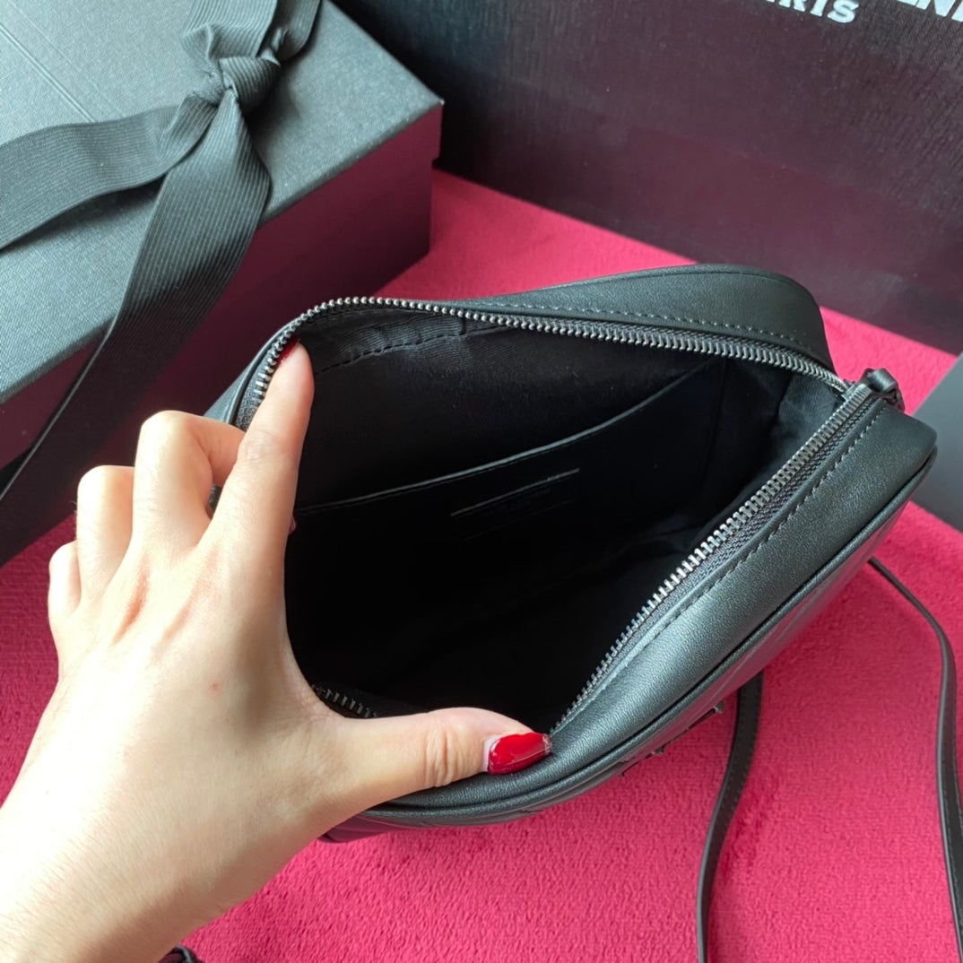 [TOP] Yves Saint Laurent YSL LouLou Camera Bag - Black on Black