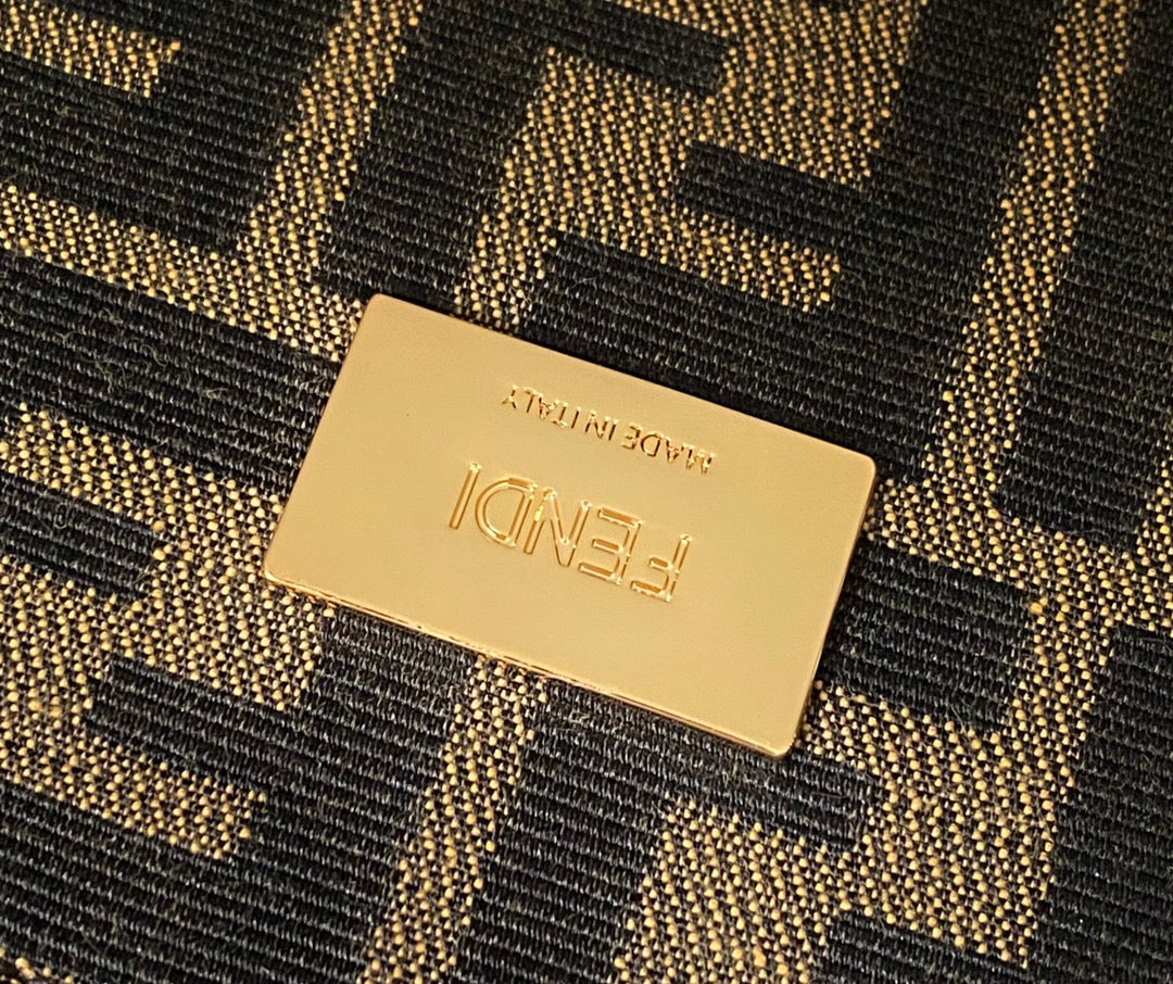 [TOP] FENDI FENDI Jacquard Interlace Peekaboo Mini Bag - Brown