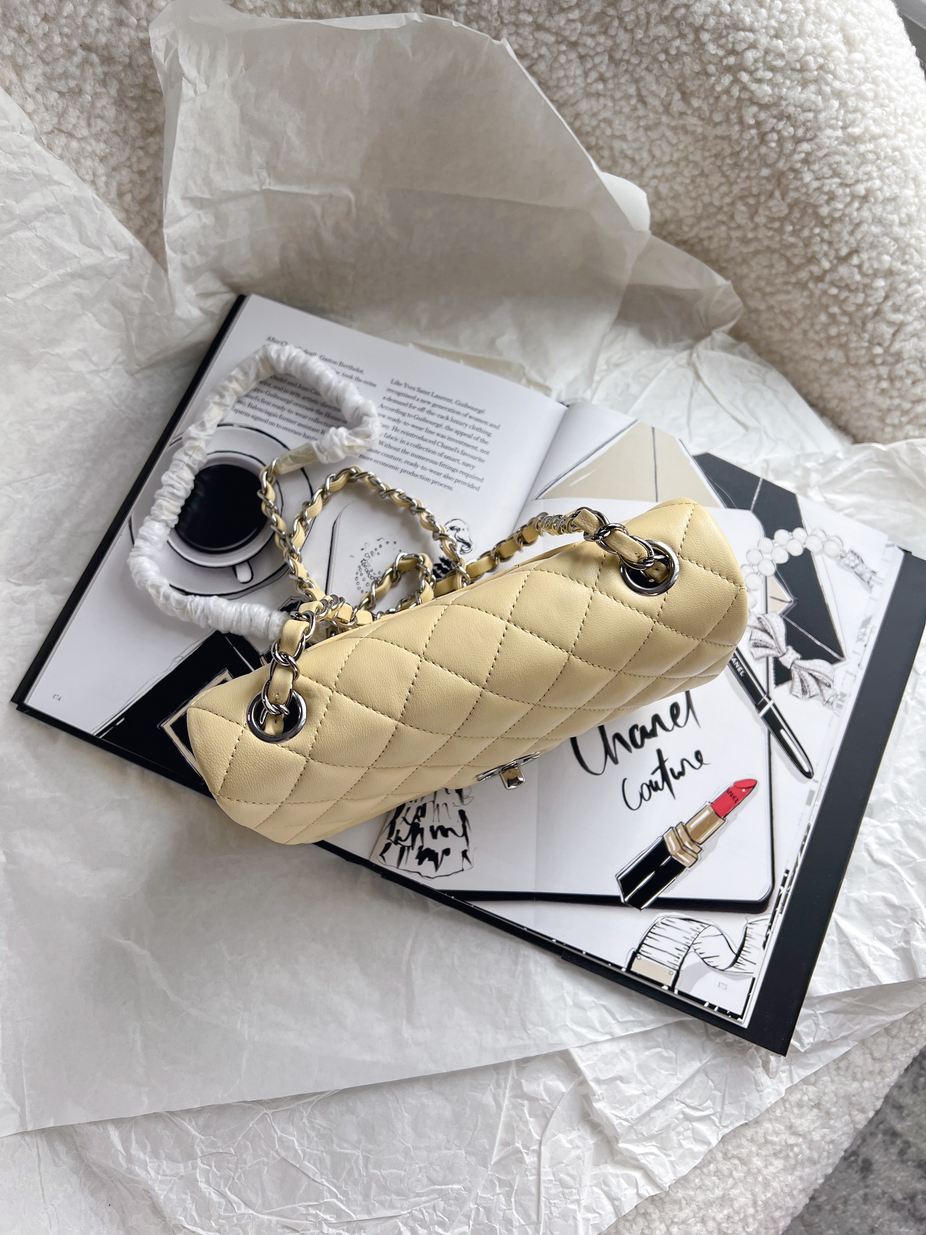 [TOP] CHANEL Classic Flap Bag Lambskin New Mini  13.5*17*8CM - Light Yellow & SHW