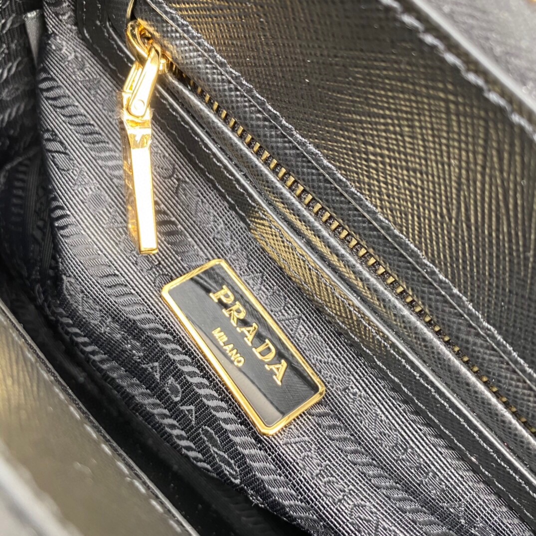 [TOP] PRADA Galleria Mini Saffiano Bag 20x15x9.5cm - Black