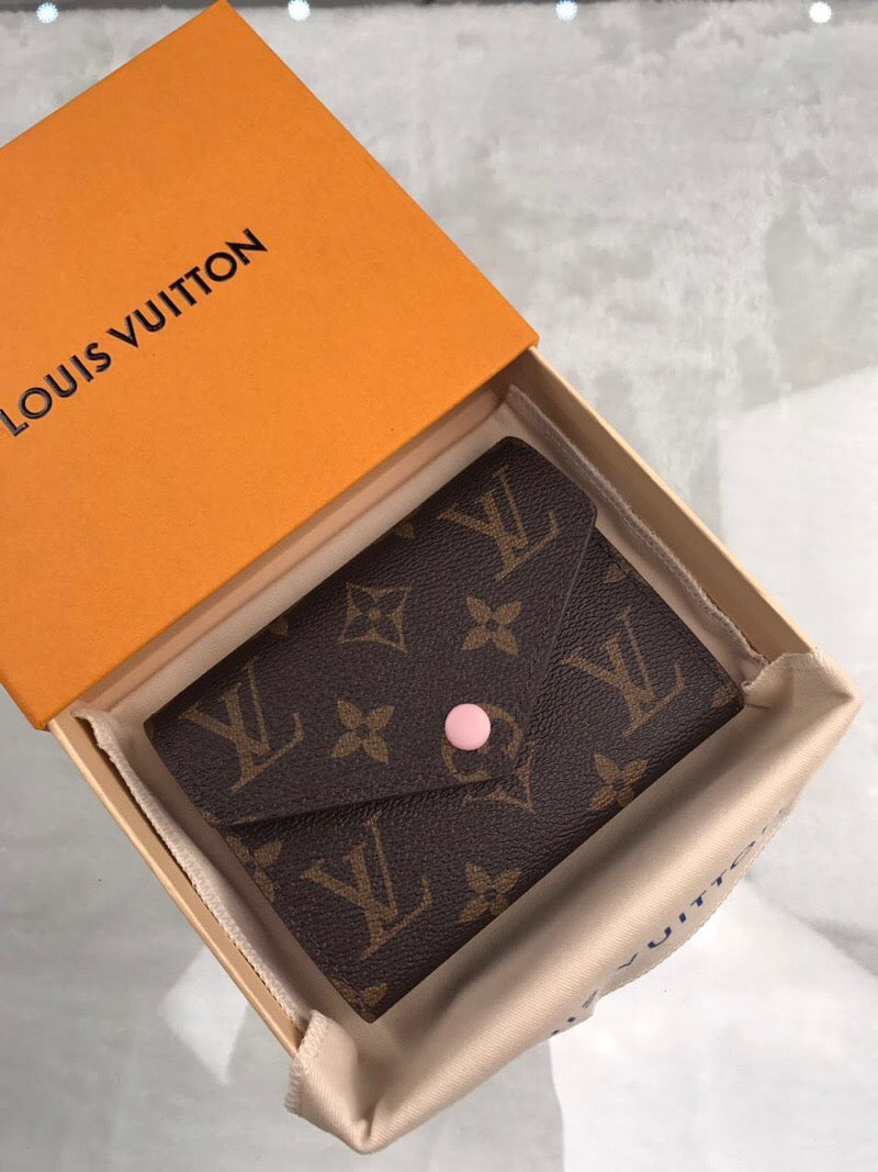 [TOP] Louis Vuitton LV LV Monogram Victorine Wallet - Pink