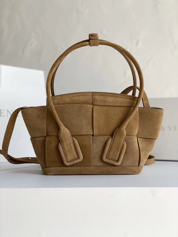 [TOP] Bottega Veneta BV Mini Arco 29 Sude Bag - Brown