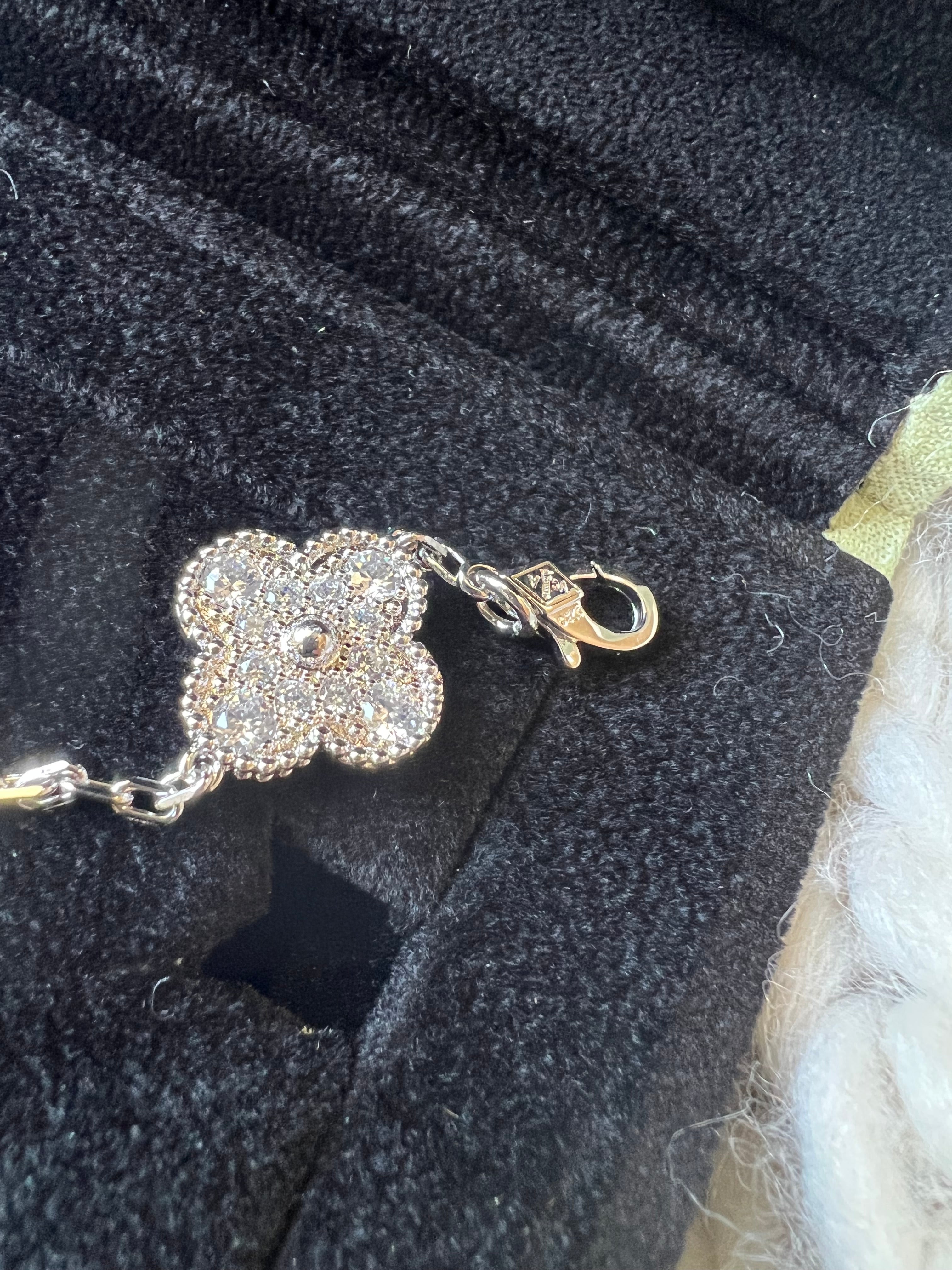 [TOP] Van Cleef & Arpels VCA Alhmabra 5 Motifs Stones Bracelet - Silver