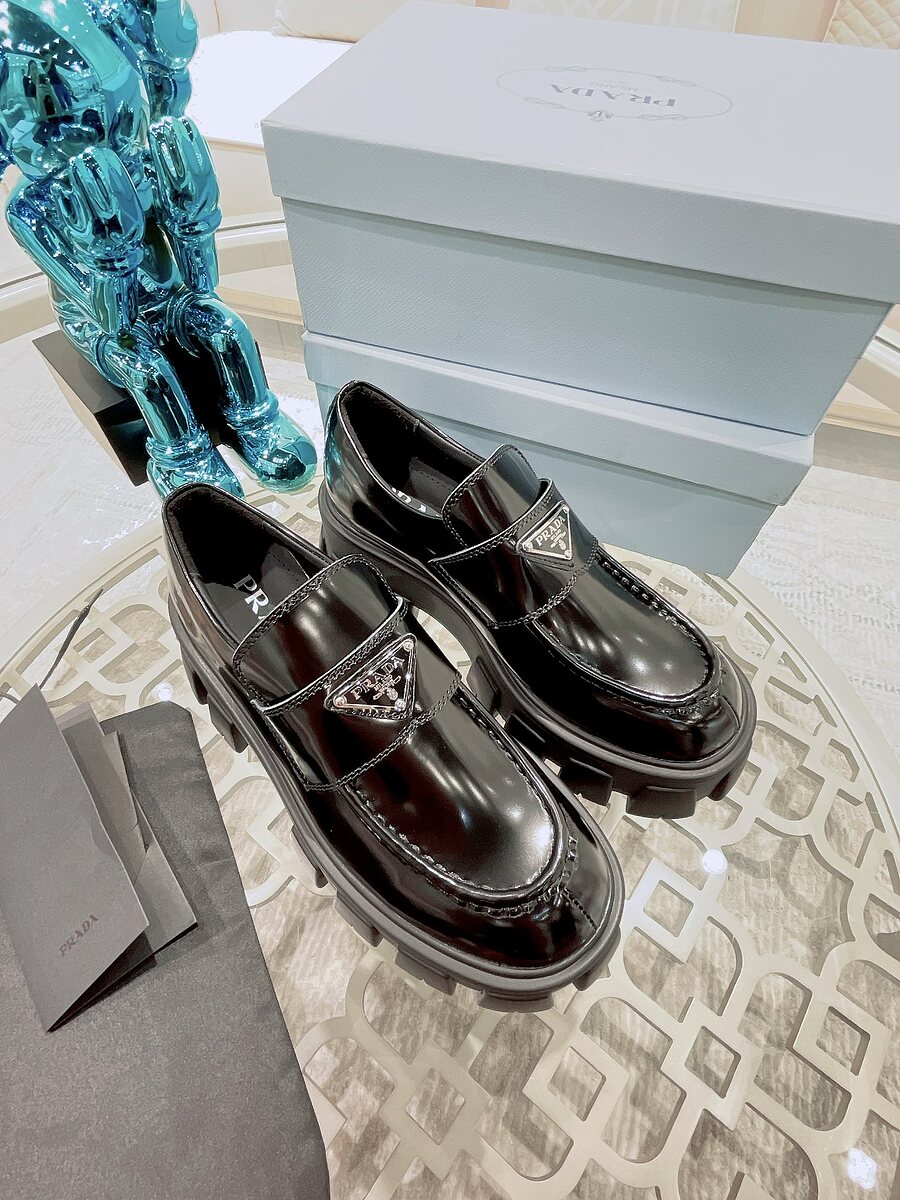 [TOP] PRADA Brushed Leather Logo Chunky Loafers- Black