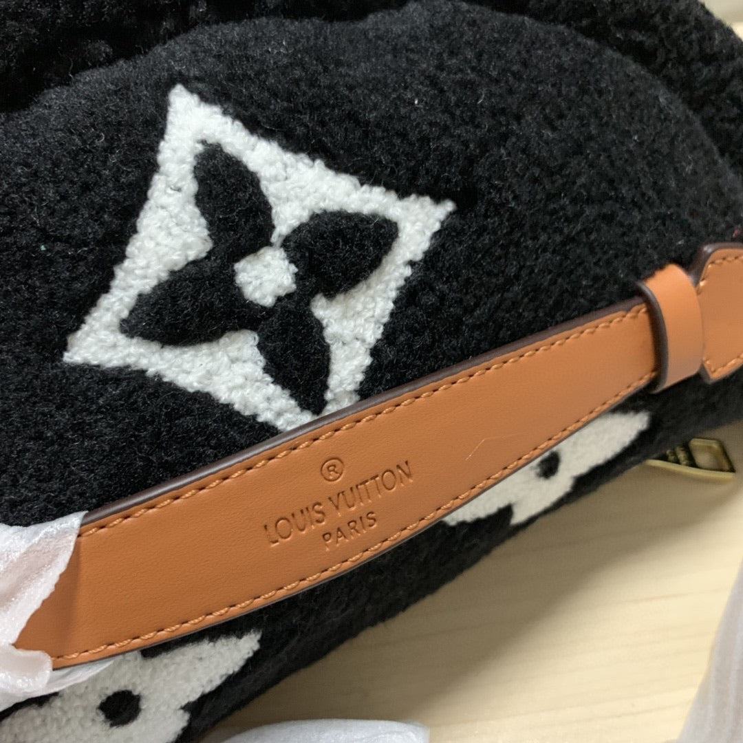[TOP] Louis Vuitton LV LV Teddy Bumbag - BLACK/WHITE