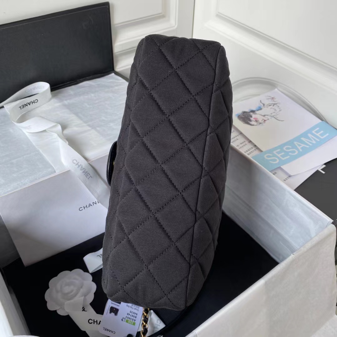 [TOP] CHANEL Hobo Handbag Tweeds & Fabrics- 27x31x8cm -GHW-4 colours