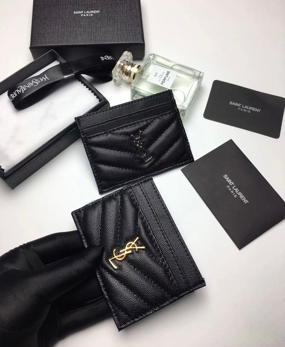 [TOP] Yves Saint Laurent YSL Card Holder Caviar Skin - Black
