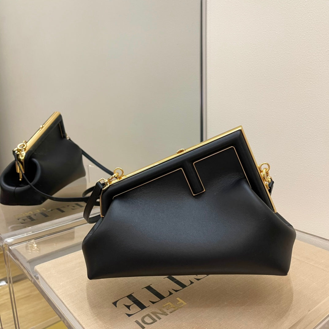 [TOP] FENDI FENDI First Small Bag - Black
