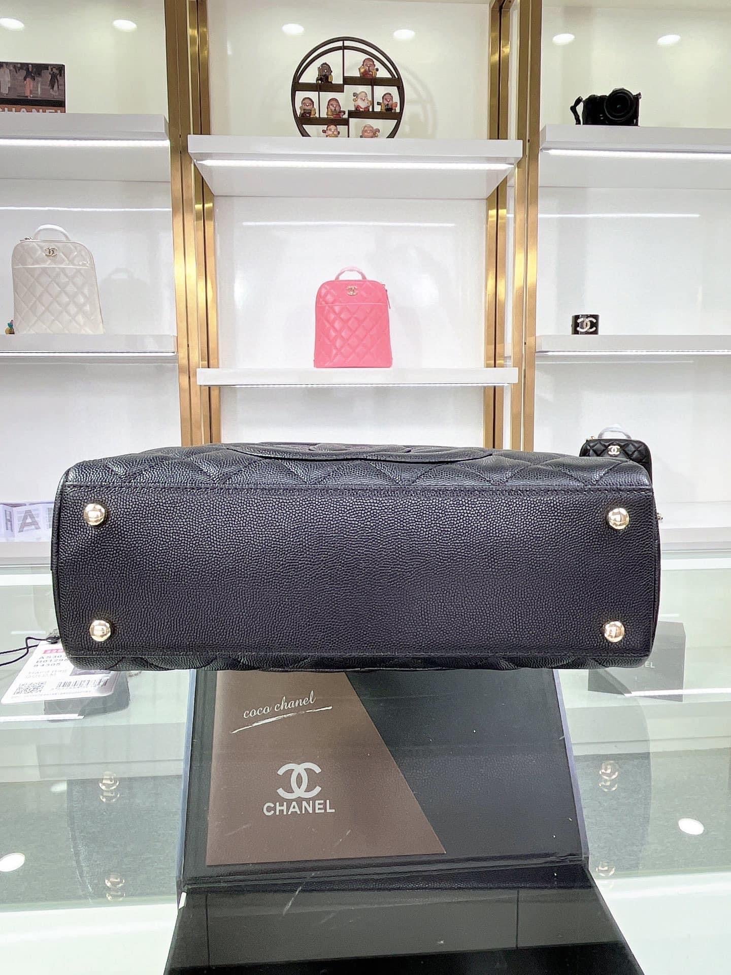 [TOP] CHANEL Bowler Mini Bag - Black