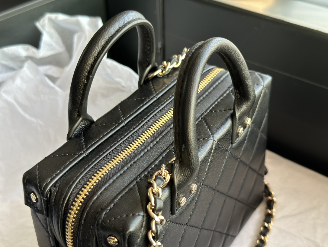 [TOP] CHANEL Mini Box Bag 11.5 X15 X8.5 cm - Black