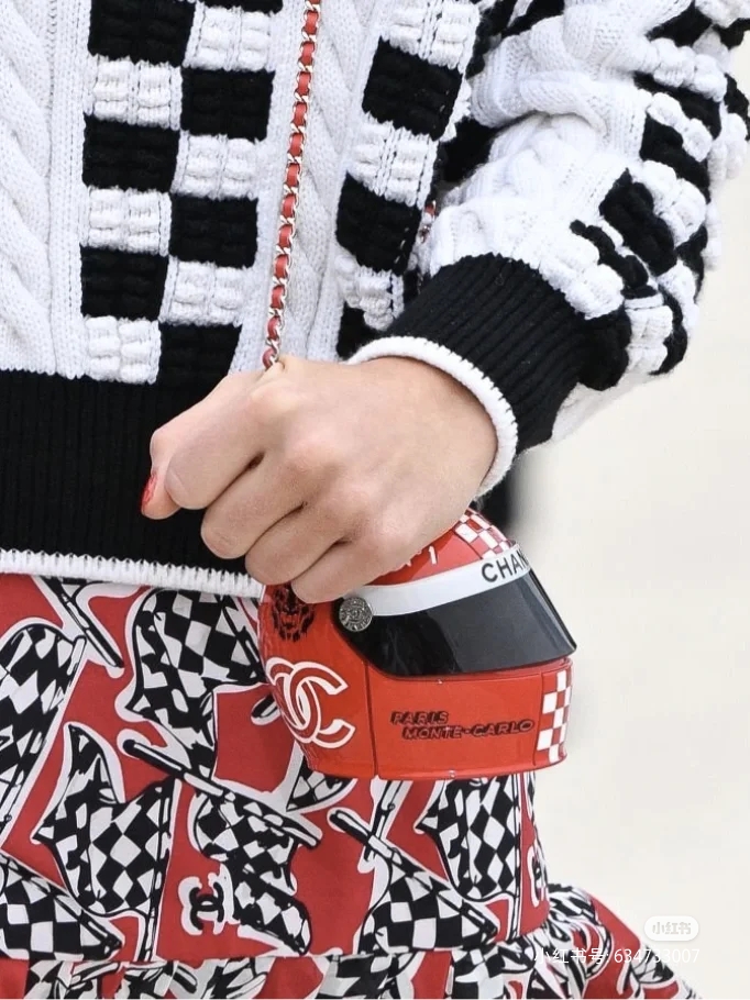 [TOP] CHANEL Mini Helmet Bag 23cm - 3 Color