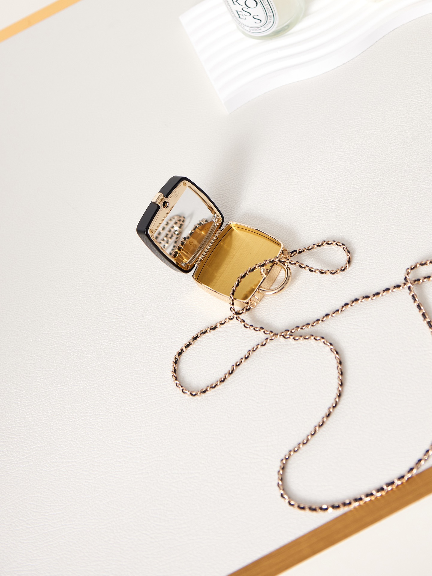 [TOP] CHANEL Mini Evening Bag 5.5x5.5x2.8cm - Black