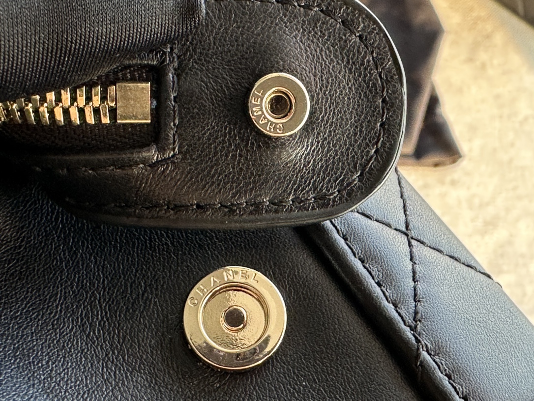 [TOP] CHANEL Mini Box Bag 11.5 X15 X8.5 cm - Black