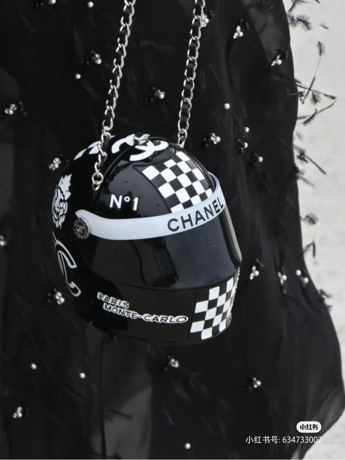 [TOP] CHANEL Mini Helmet Bag 23cm - 3 Color