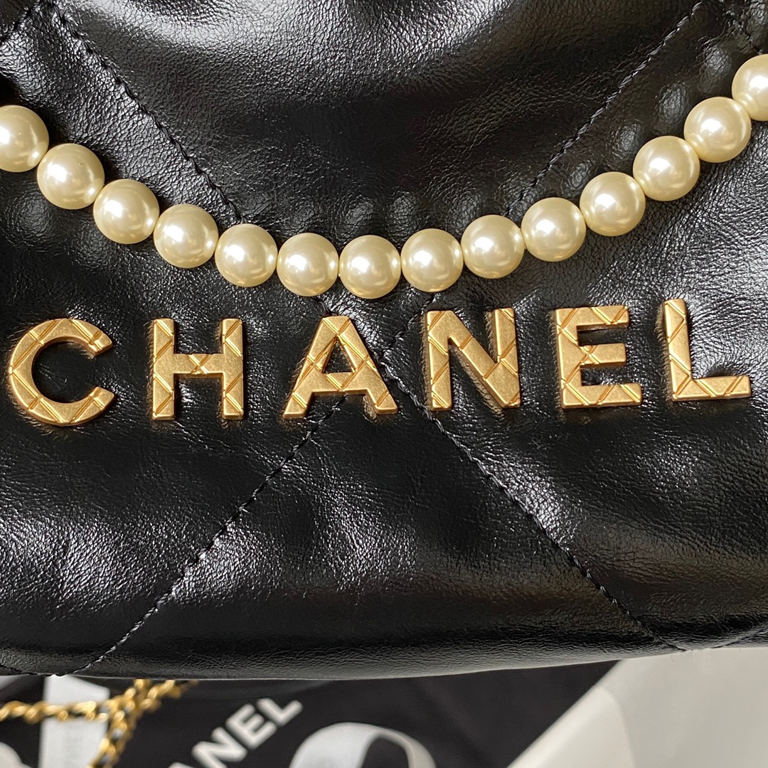 [TOP] CHANEL 23S Mini 22 Bag - GHW - Black