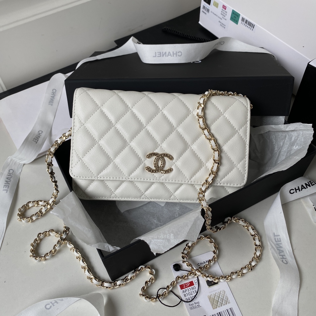 [TOP] CHANEL WOC Bag Lychee Leather 19 cm - White