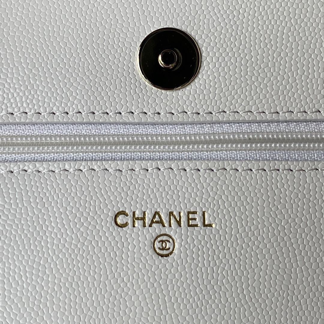 [TOP] CHANEL WOC Bag Lychee Leather 19 cm - White