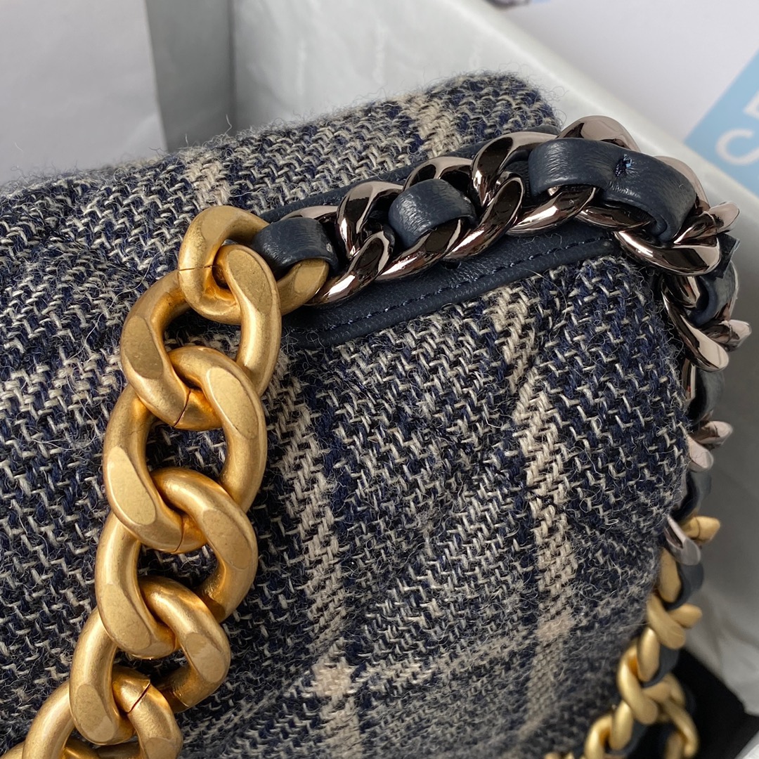 [TOP] CHANEL19 Bag Woolen 26/30cm