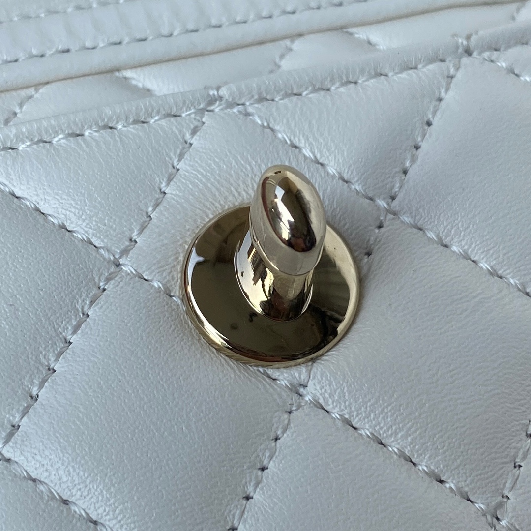 [TOP] CHANEL Mini Love Bag 13×12×5.5cm - GHW - 3 Color