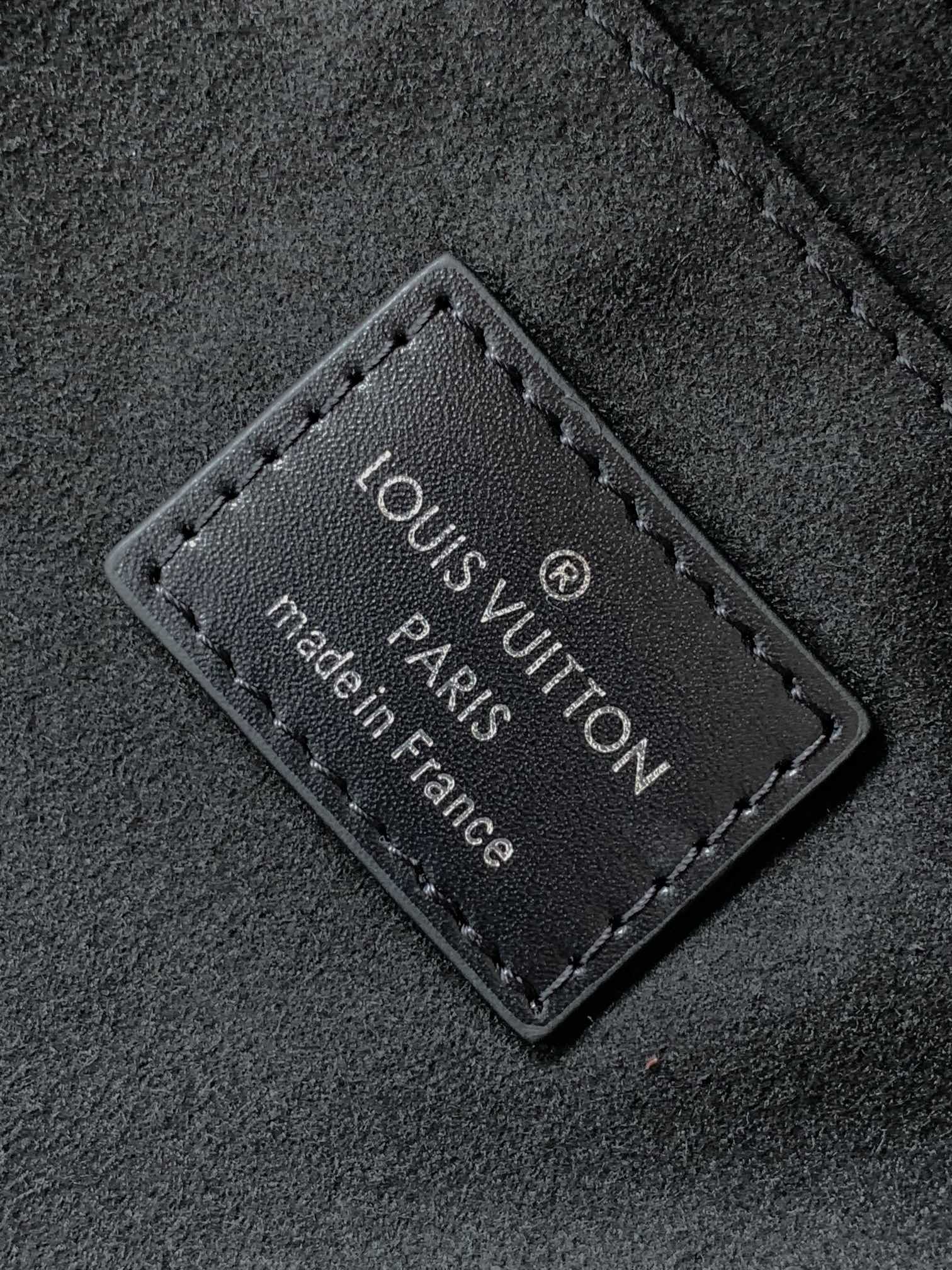 [TOP] Louis Vuitton LV  Ornaments Sac Plat Tote Bag 32.0 x 26.0 x 13.0 cm-Black