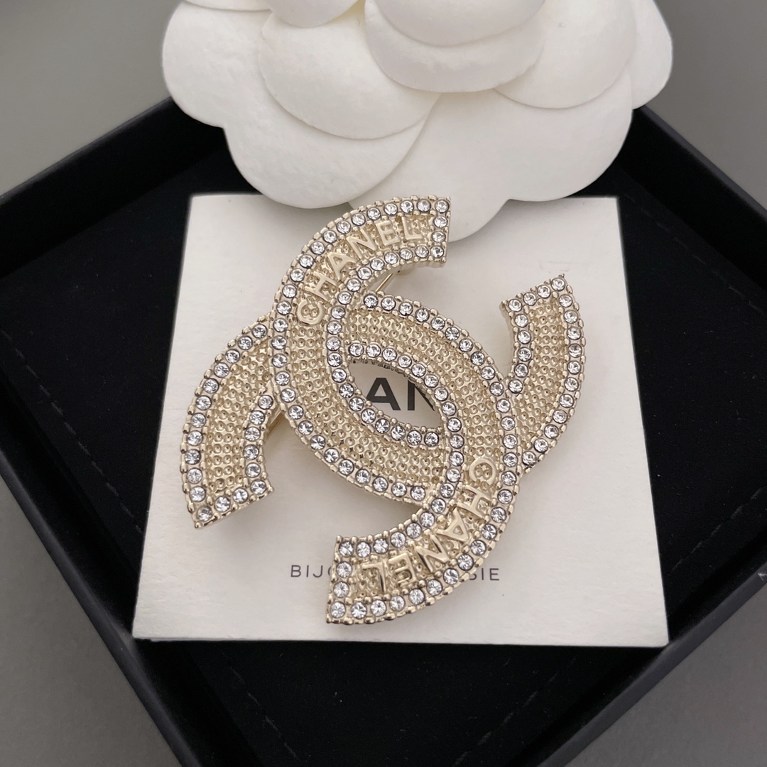 [Top] CHANEL Inspired Diamond Brooch - Light Gold