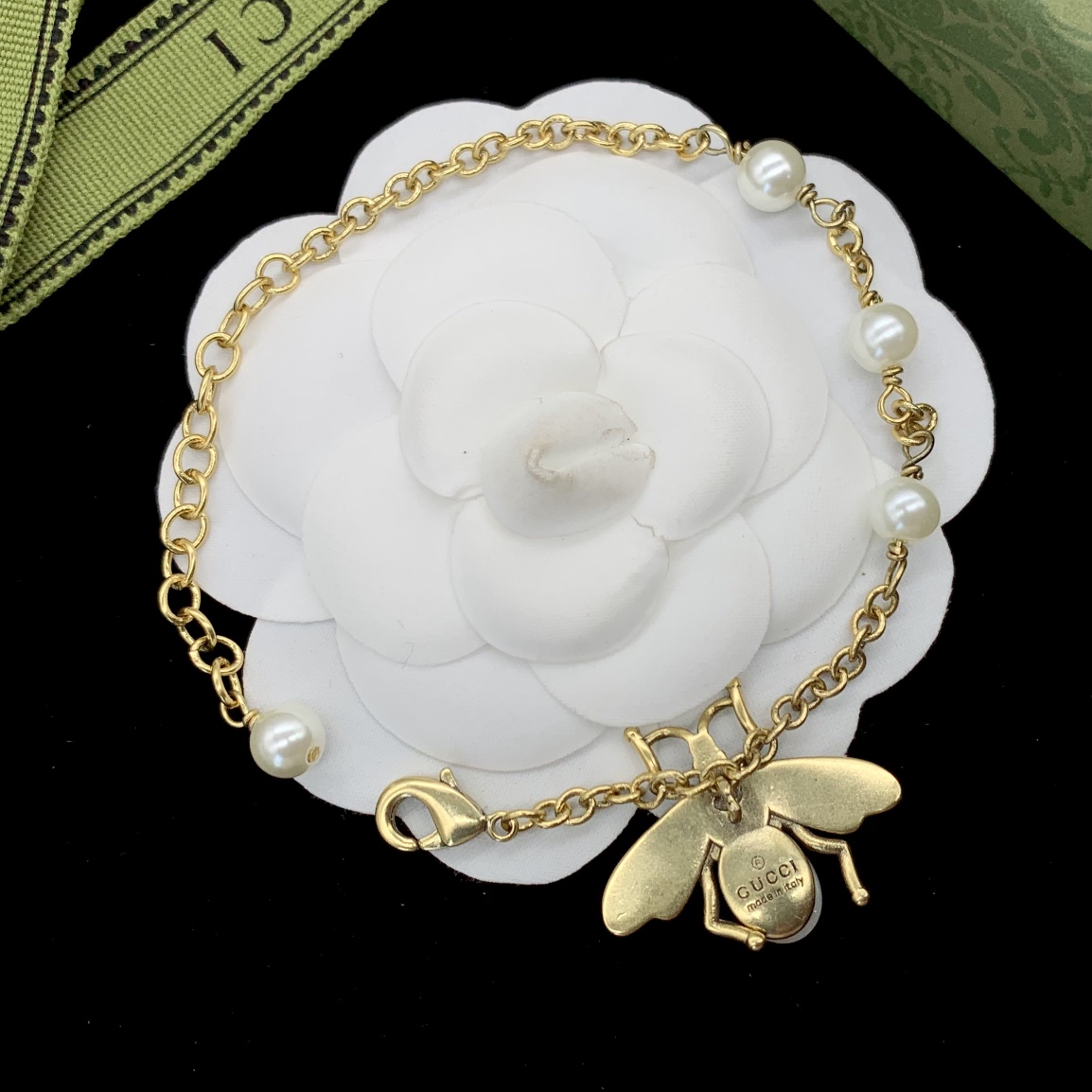 [TOP] GUCCI Metal Pearl Ladybug Bracelet