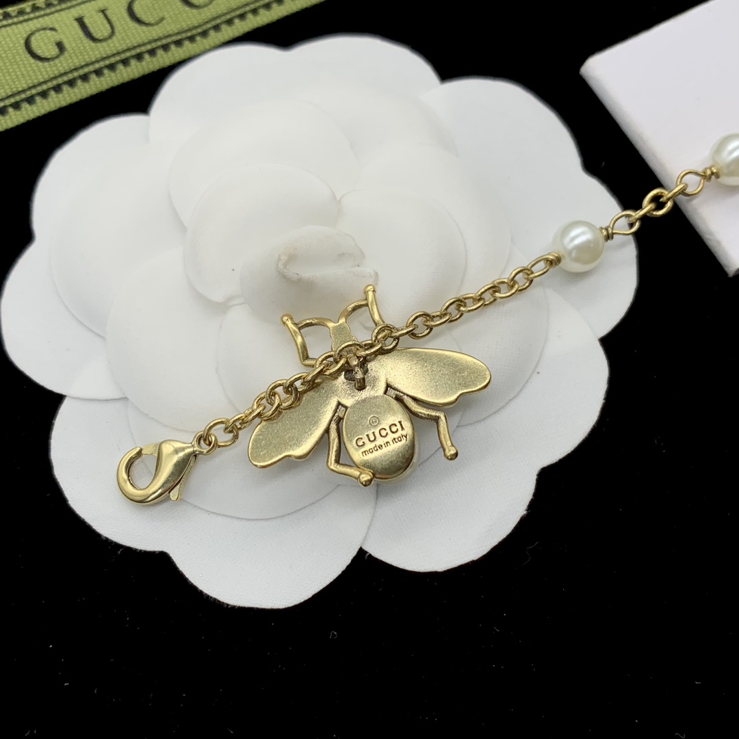 [TOP] GUCCI Metal Pearl Ladybug Bracelet