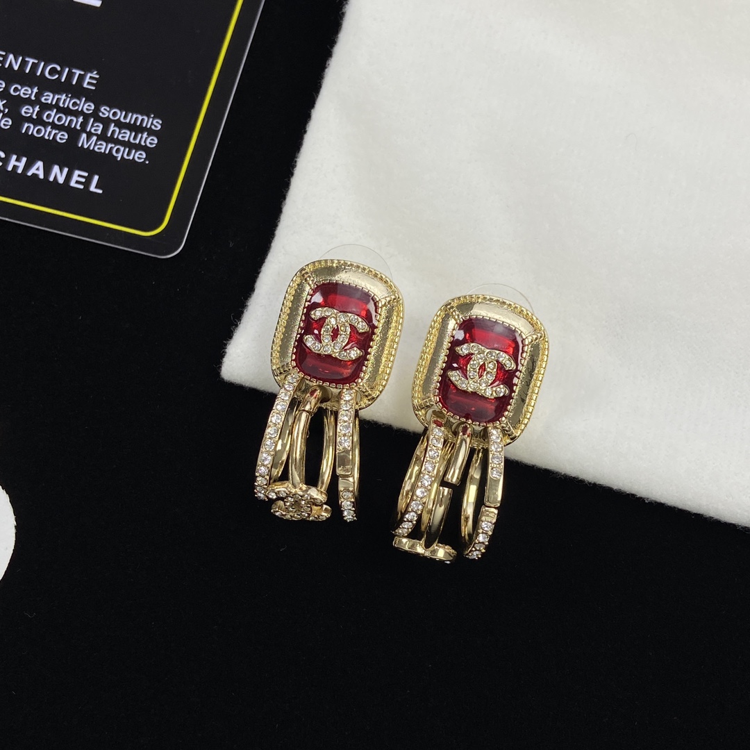 [TOP] CHANEL Crystal/Diamond Earrings - Red