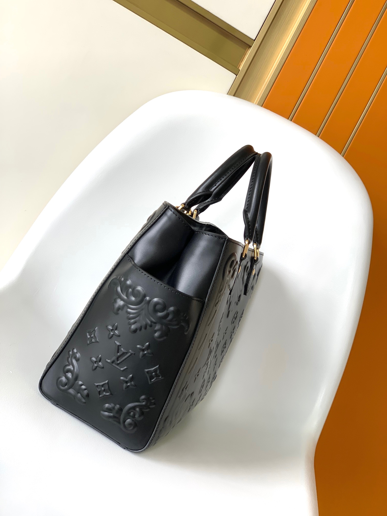 [TOP] Louis Vuitton LV  Ornaments Sac Plat Tote Bag 32.0 x 26.0 x 13.0 cm-Black