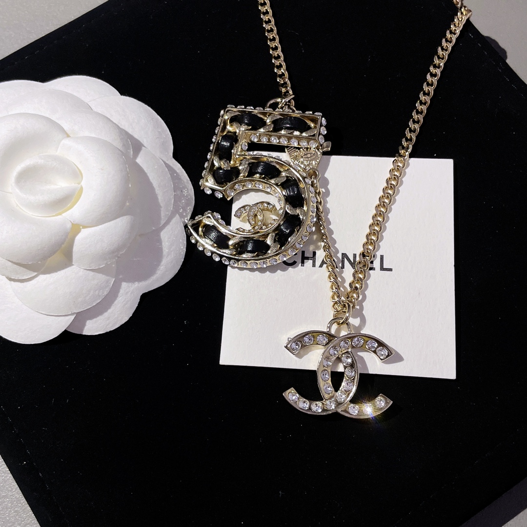 [TOP] CHANEL Chain Rope Lambskin Number 5 Necklace - Light Gold