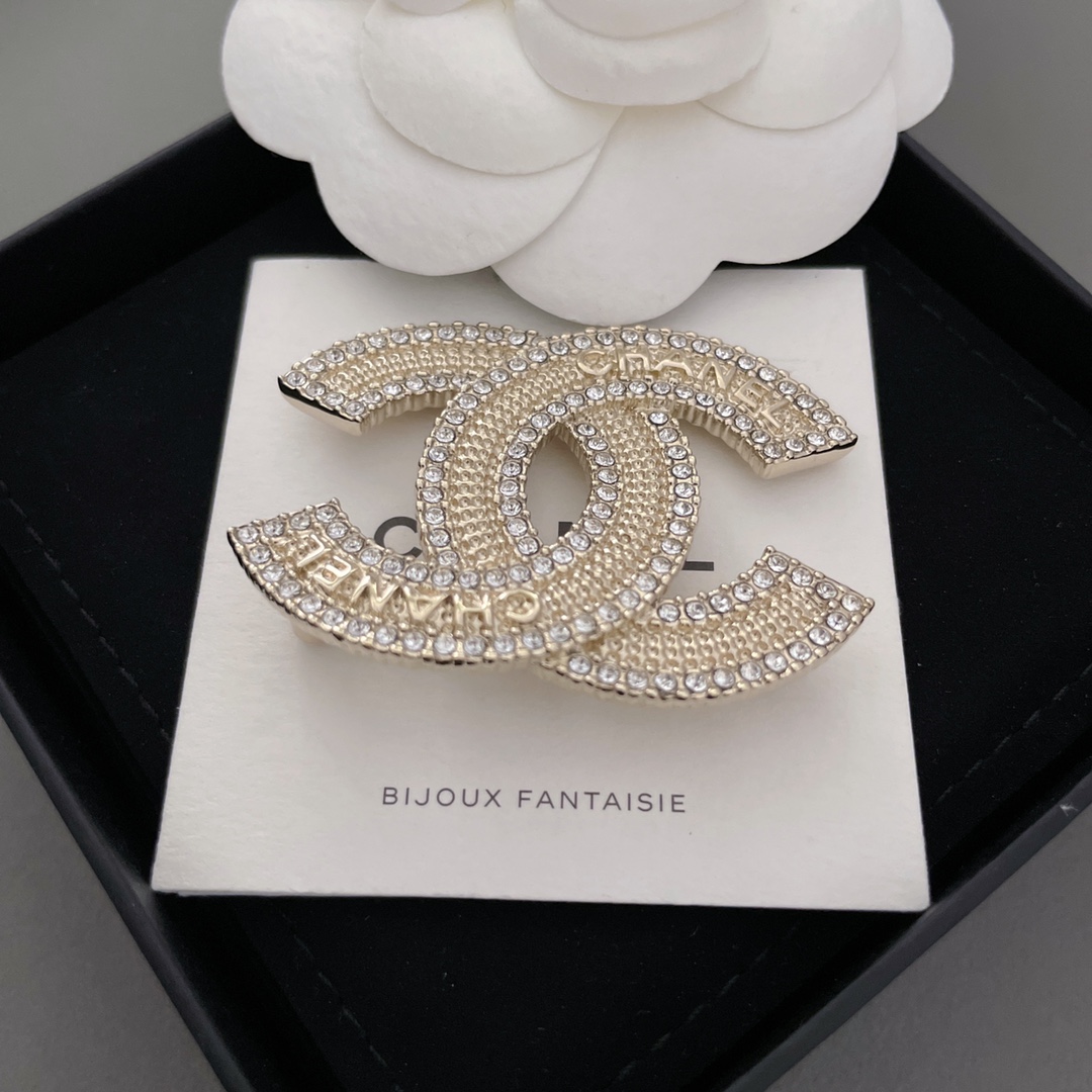 [Top] CHANEL Inspired Diamond Brooch - Light Gold