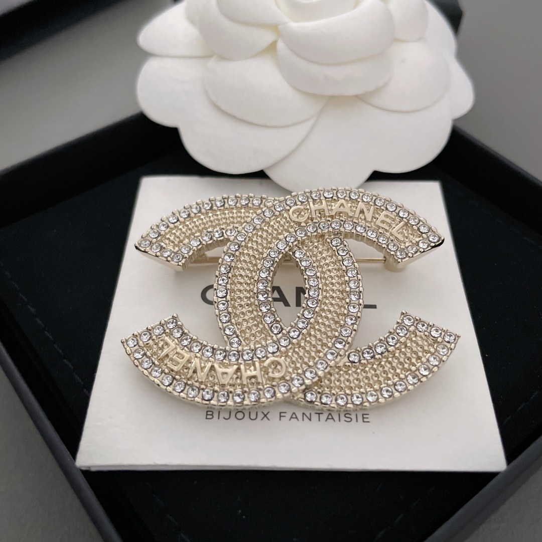 [Top] CHANEL Inspired Diamond Brooch - Light Gold