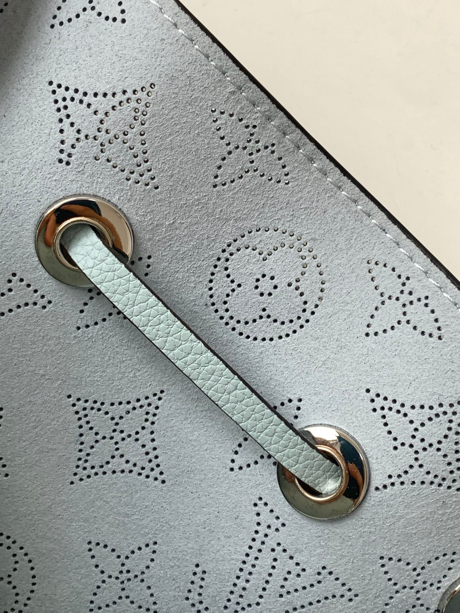 [TOP] Louis Vuitton LV Mahina Bella Bag - Blue